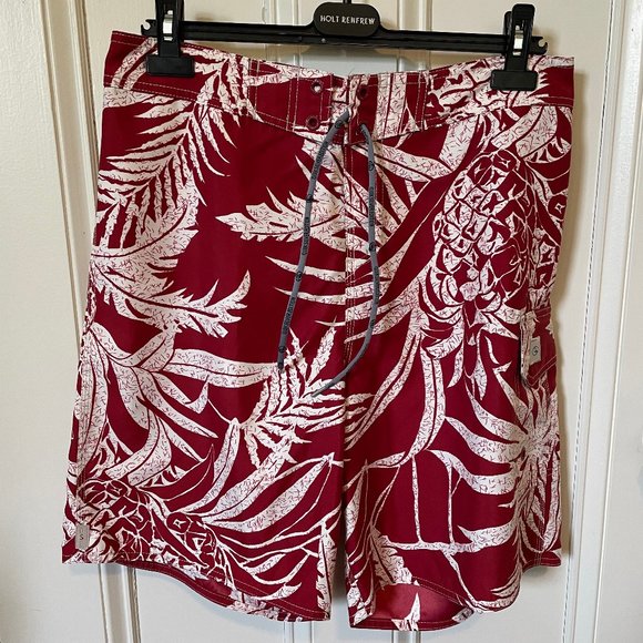 Quiksilver Edition Red & White Men's Board Shorts 9", Size 33 - Picture 1 of 14